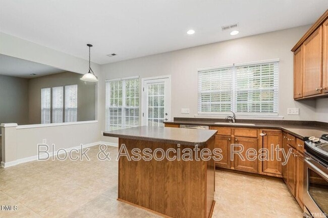 Photo - 2101 Addenbrock Dr
