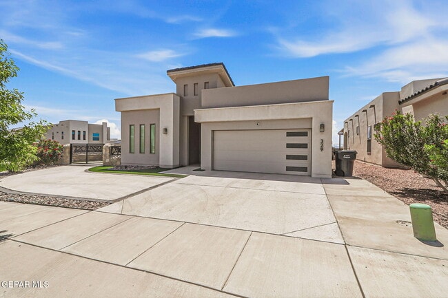 Building Photo - 329 Hector Porras Dr