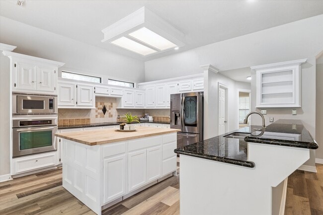 Photo - 23818 Pin Oak Dr