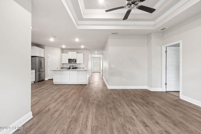 Photo - 397 Emerald Cove St