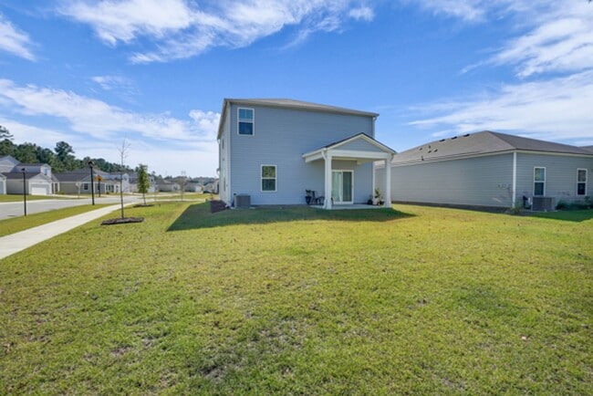 Photo - New Hampstead Beauty