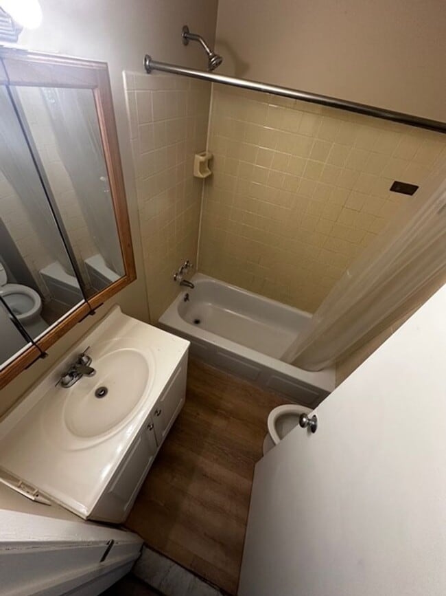 Photo - 1694 St Paul St Unidad 1694 St. Paul St #1