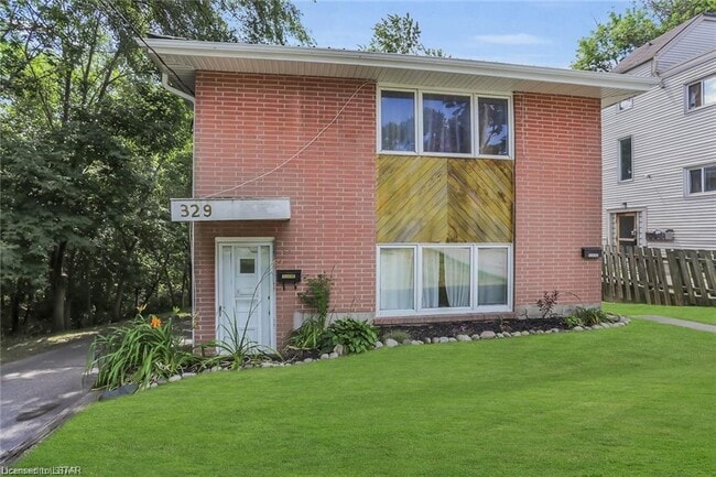 Building Photo - 329 Salisbury St