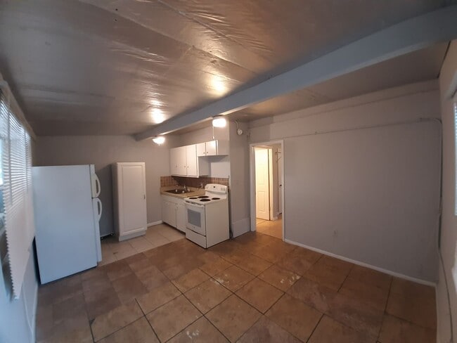 Photo - 2170-2172 Davis Court Unit 2170 Davis Court