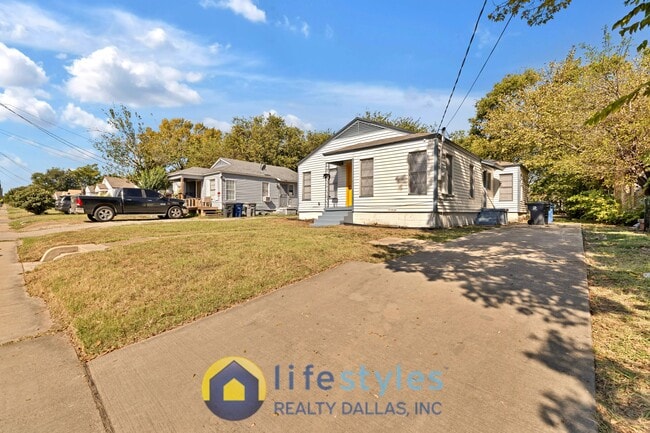 Photo - 2245 E Overton Rd