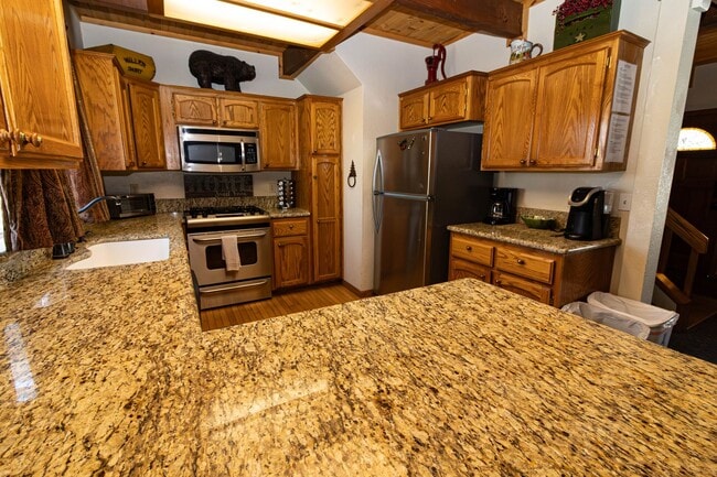 Photo - Spacious Three Bedroom located in Moonridge