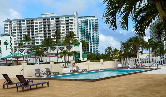 Photo - 1780 79th Street Causeway Condominio Unidad C214