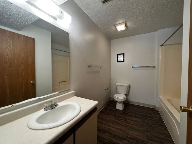 Photo - $1,175 | 3 Bedroom, 1 Bathroom Apartment |...