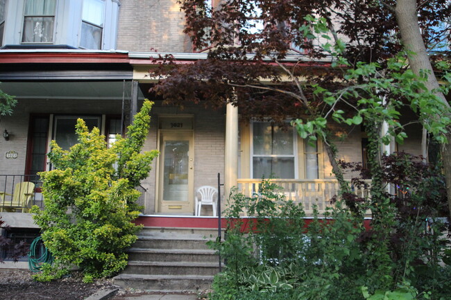 Building Photo - 3021 N Calvert St Unit 1 Rental