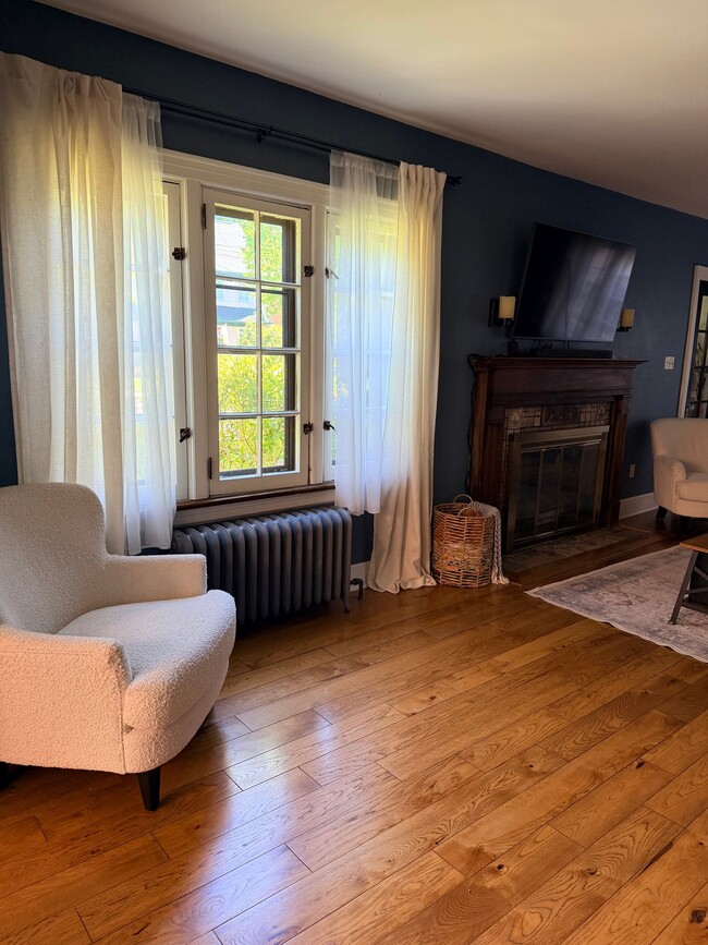 Photo - 715 Ecton Rd