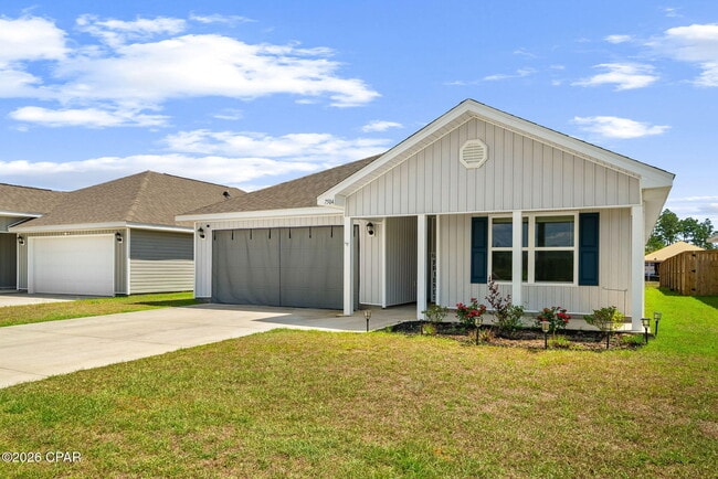 Photo - 7504 Delancey St