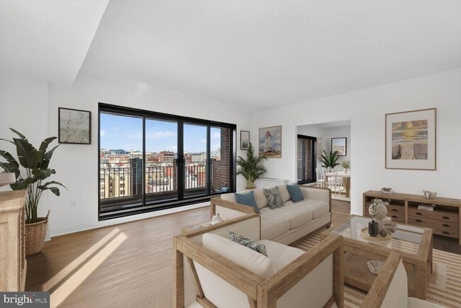 Photo - 1280 21st St NW Unidad 907