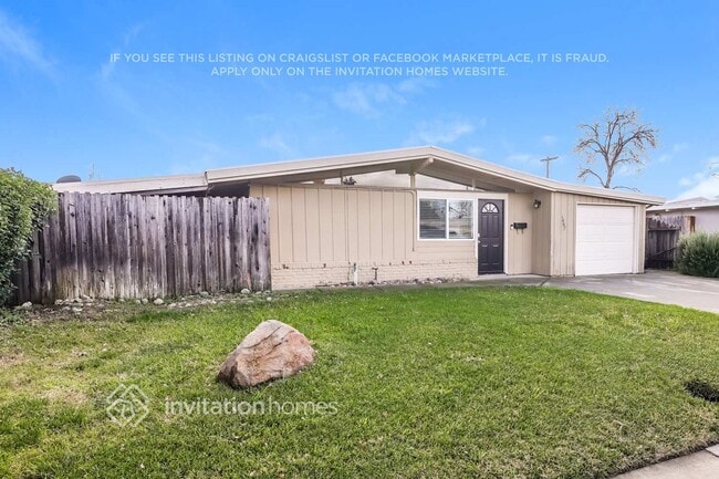 Photo - 1467 Michigan St