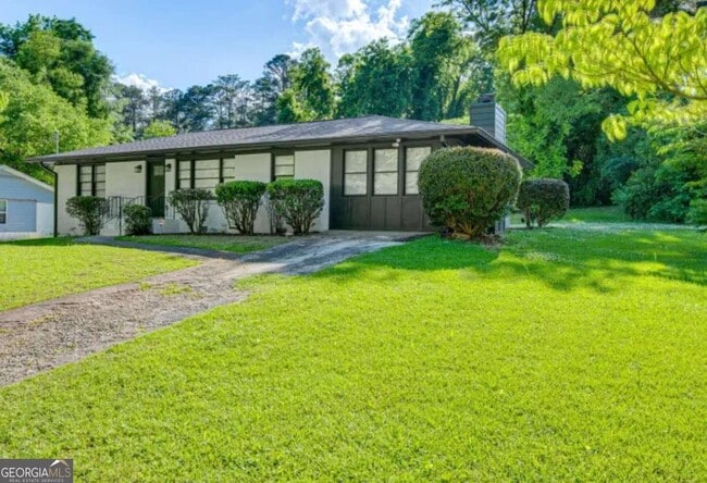 Building Photo - 3305 Flowers Dr
