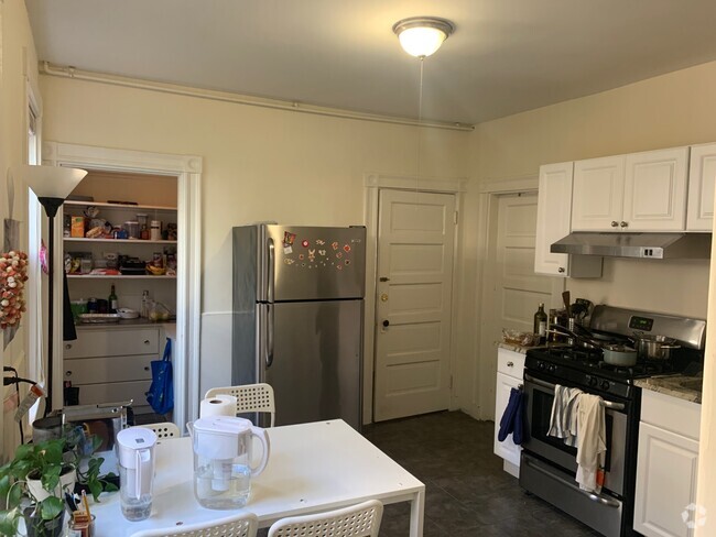 Building Photo - 42 Calvin St Unit 1L Rental