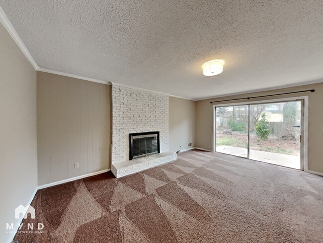 Photo - 988 Hearthstone Dr