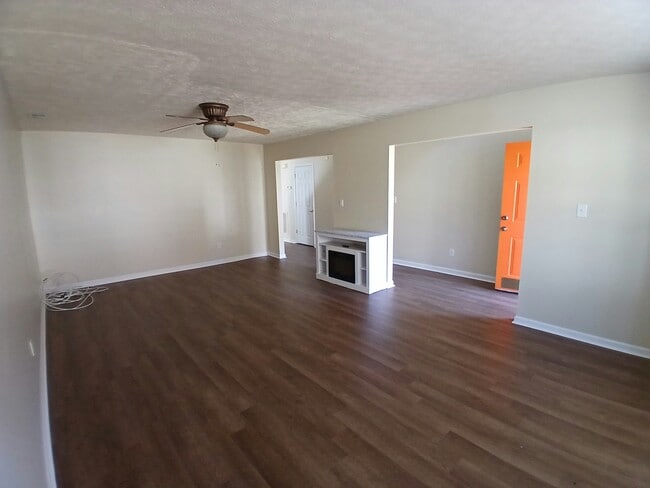 Photo - 746 Kings Ridge Dr