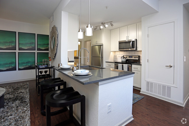 Granite Countertops - Cortland Gateway Park Rental