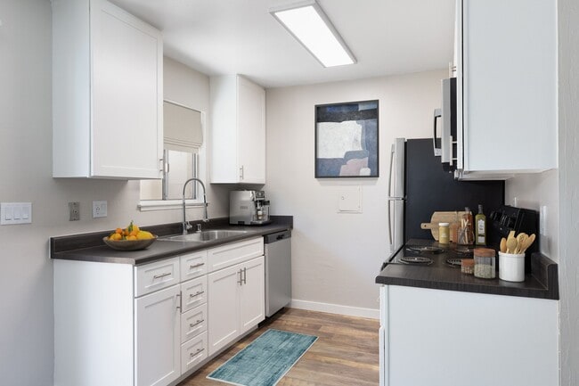 Photo - Landing at Capitola