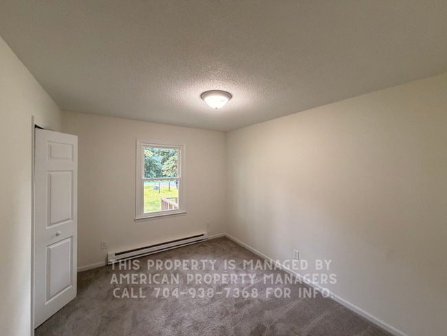 110 Eldon Ln