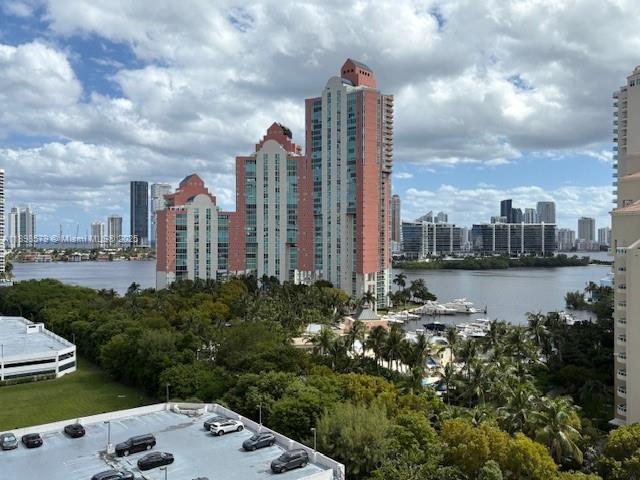 Photo - 3300 NE 191st St Unidad 1518