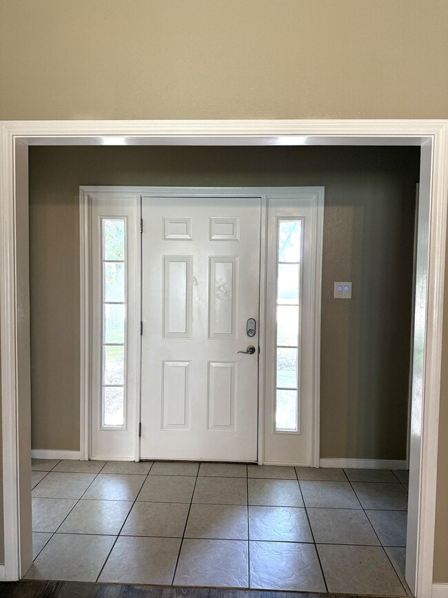 Photo - 1505 Richland Ct N
