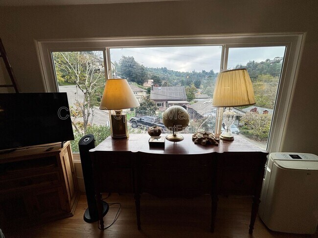 Photo - 8 Alvina Ave