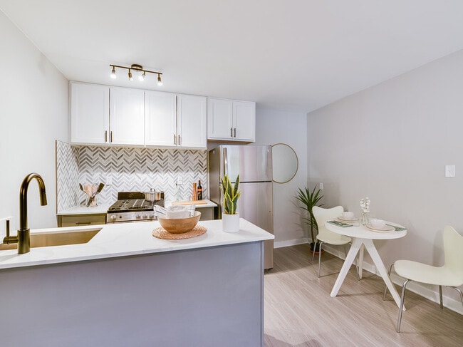 Photo - Deep Eddy Flats