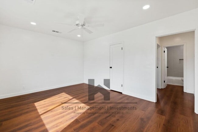 Photo - 656 E King Ave