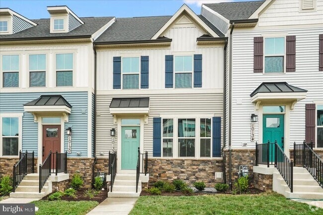 Building Photo - 10132 Lake Linganore Blvd Rental
