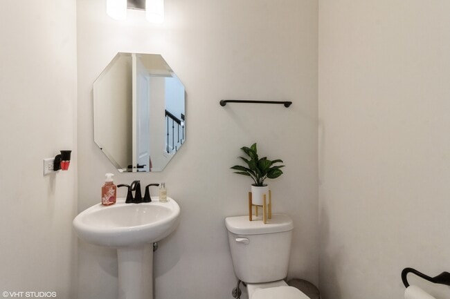 Photo - 24518 W Alexis Ln