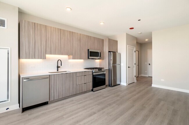 Photo - 4614 N Broadway