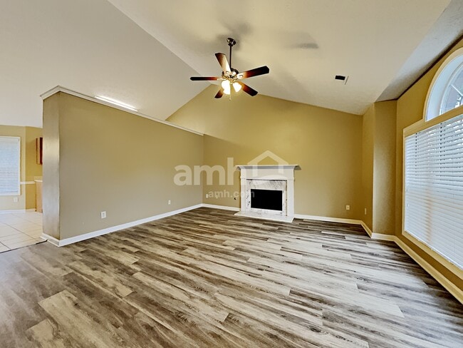 Photo - 3174 Baymount Way