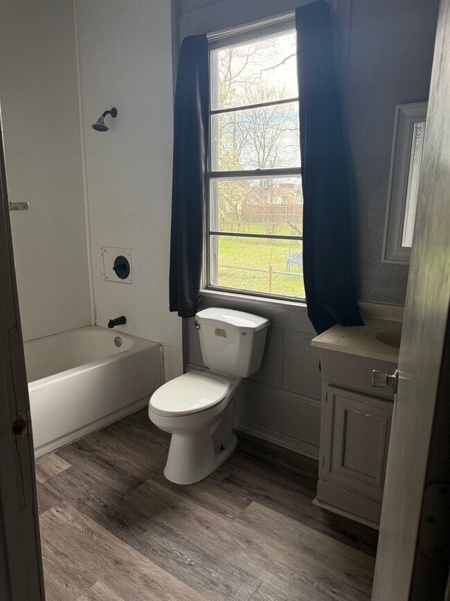 Photo - 2301 N 29th St