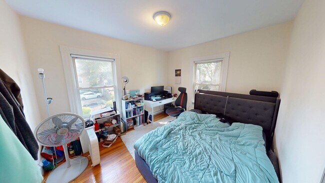 Photo - 9/1 No Fee! Single Family 5BR/3BA w/laundry, AC, parking, pet friendly!