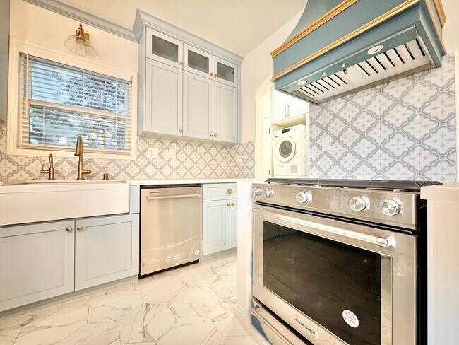 Photo - 9683 W Olympic Blvd Unidad 9683