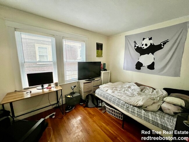 Photo - 14 Stockwell St Unit 1