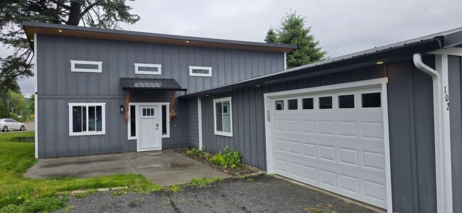 Photo - 3 Bedroom 2 Bath with Garage in Mossyrock