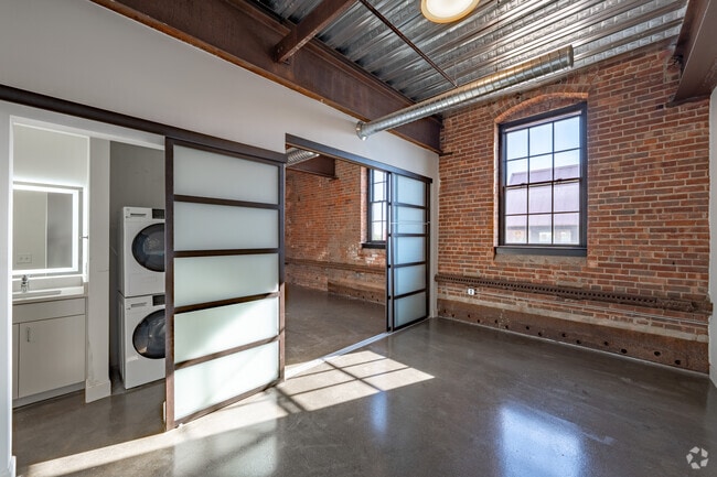 2BR, 1BA - 824SF - Primary Bedroom - The John Kam Malt House