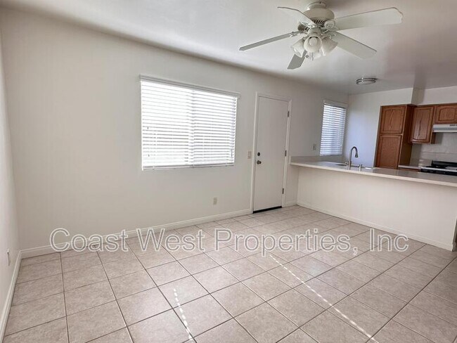 Photo - 965 Laguna Dr