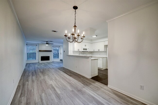 Photo - 2513 Bering Dr Unit 7