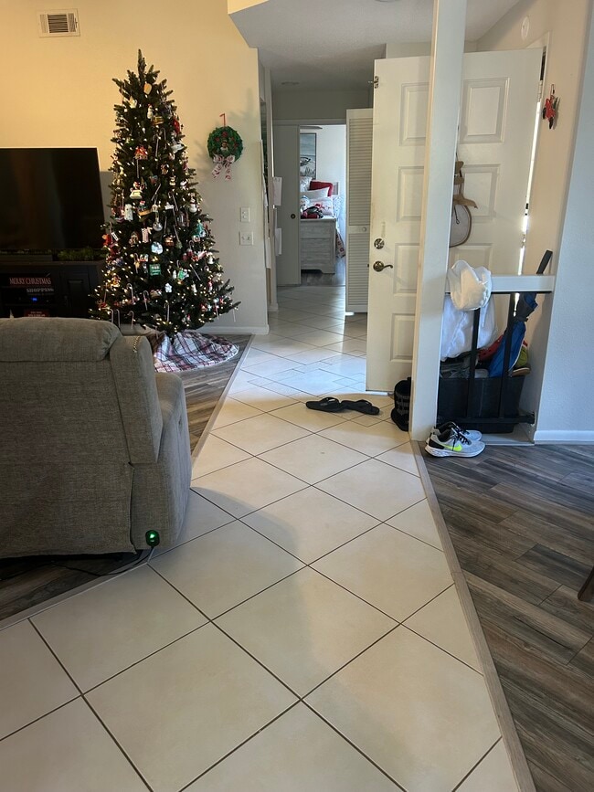 Photo - 3016 Landmark Blvd Unidad 406