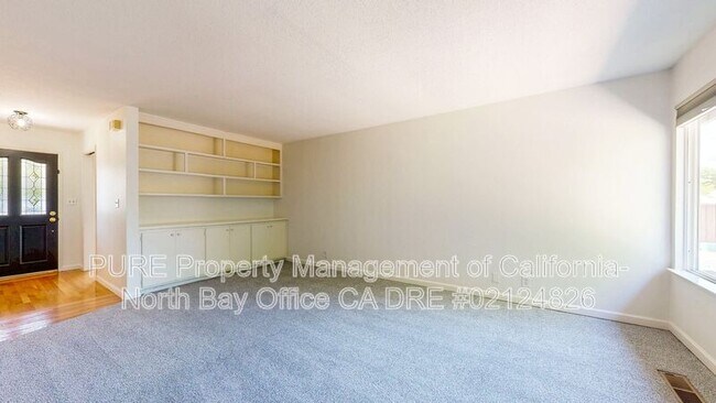 Photo - 5617 Dupont Dr