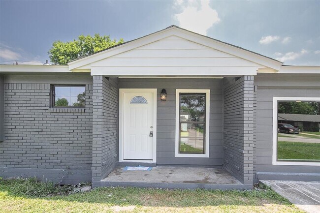 Photo - 3309 Proswimmer St