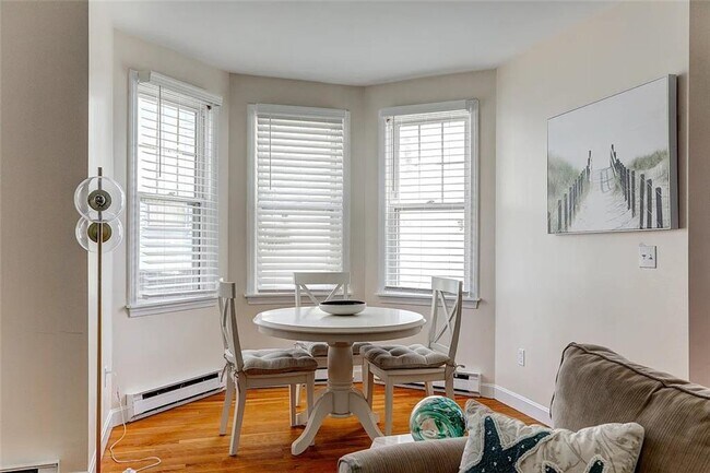 Photo - 27 Thames St