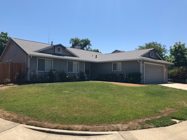 Building Photo - Upgraded Orangevale Home on Corner Lot