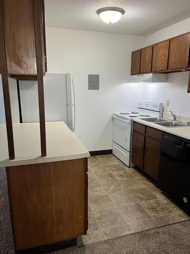 Photo - 727 Apartments