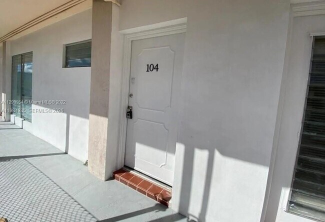 Photo - 1600 NE 114th St Unidad 104