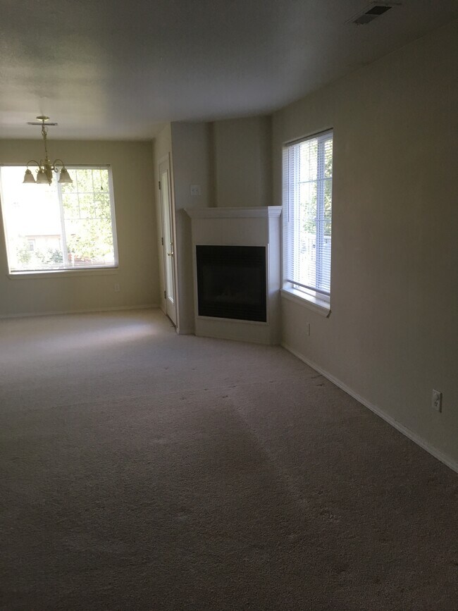 Photo - 893 Forest Glen Dr Unit 893 Forest glen E