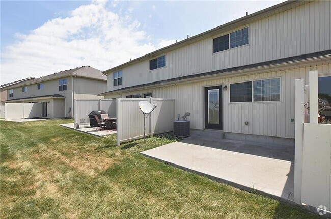 Building Photo - 12304 NW Fox Creek Drive Rental